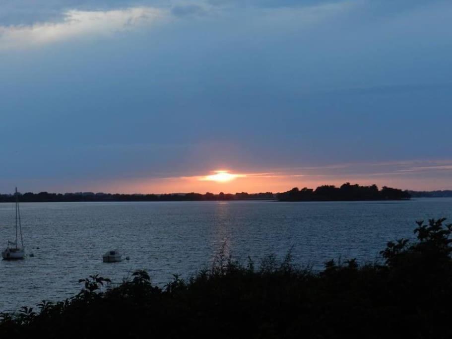 Meuble Sur L'ile De Tascon A 300 M De La Saint-Armel