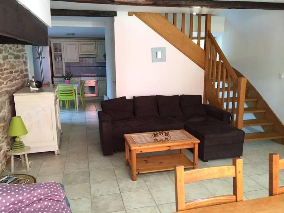 Holiday home Meuble Sur L'ile De Tascon A 300 M De La Saint-Armel